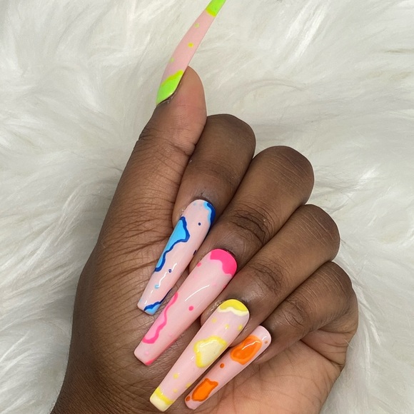 Abstract Press On Nails/ Pressons/ Press on nails - Picture 3 of 6